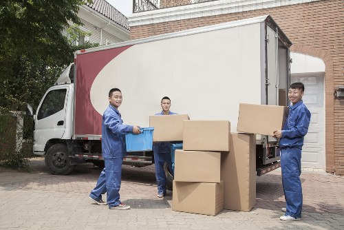 Professional packing and unpacking services setup in Westkensington